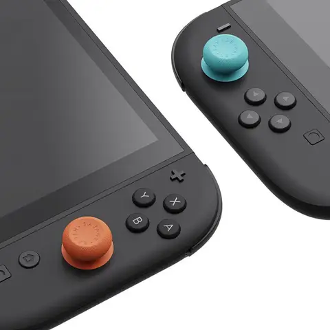 Крышки для джойстиков Skull & Co. для Nintendo Switch - защита и комфорт — изображение продукта