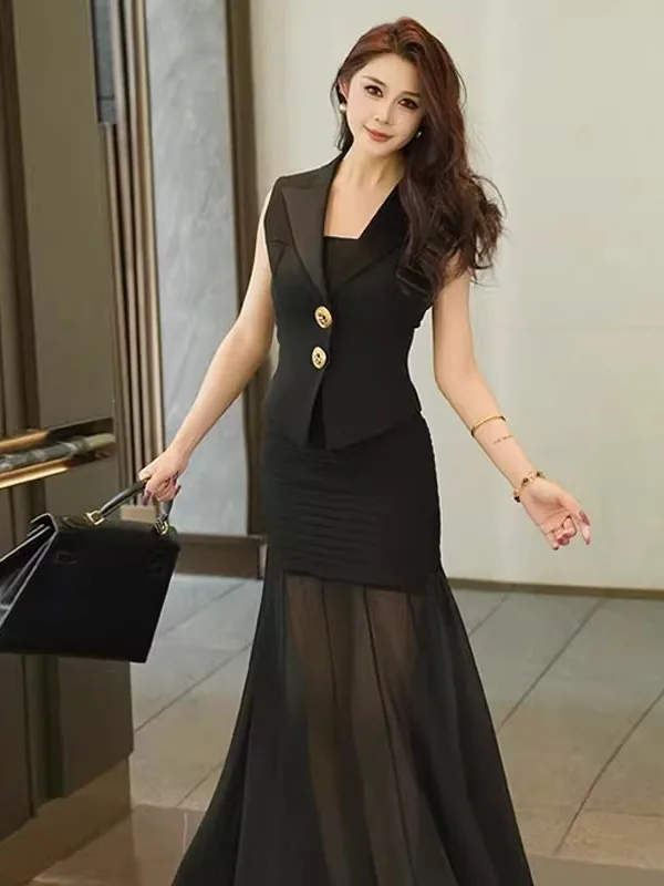 

Slimming Faionable Summer 2025 Women's Vest Commute Friendly Simple Design Versatile Polyester Fiber V-Ne Double Button