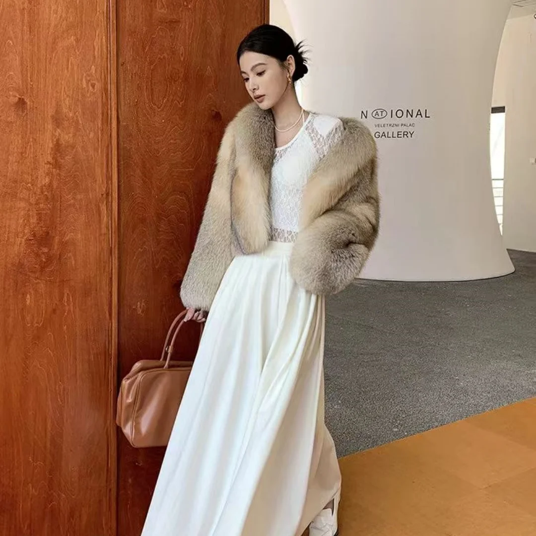 Winter Fashion High End Whole Fur Short Shawl Collar Sapphire Golden Fox Fur Coat For Women