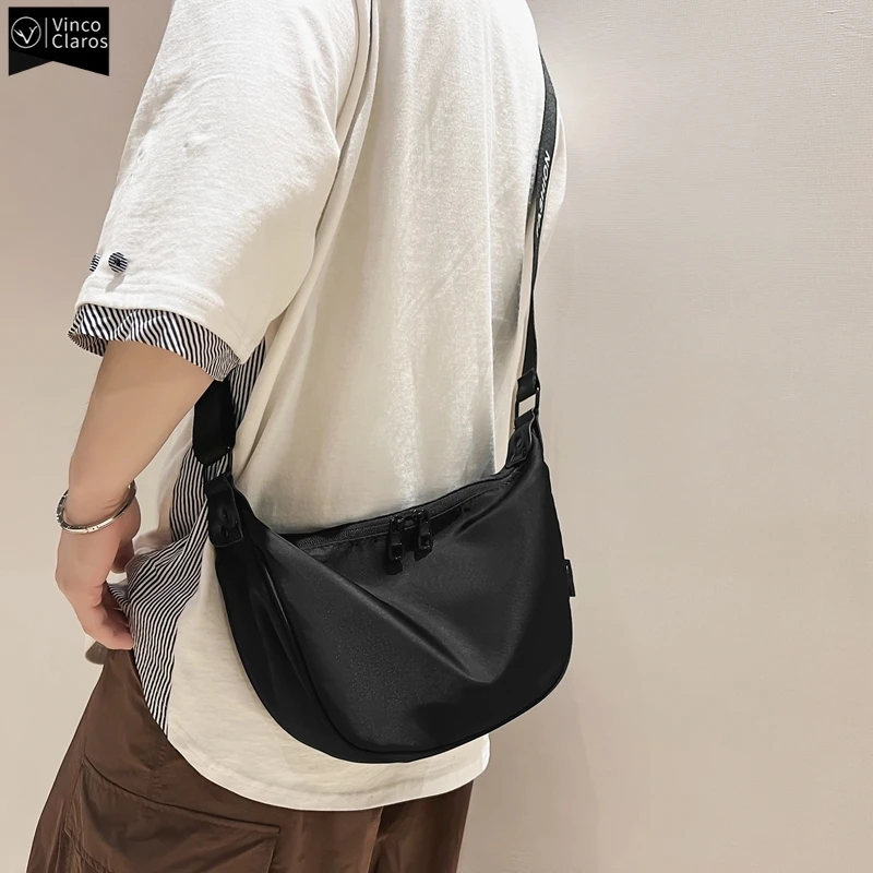 VC Minimalist Unisex Style Black Crossbody Bag Trend Lightweight Waterproof Nylon Messenger Bags for Men Versatile Shoulder Bag