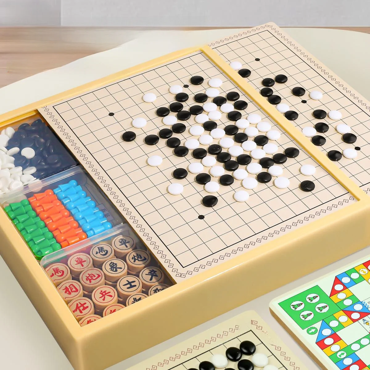 

Детский набор для игры в Go, черно-белый, высококачественный, для обучения счету пальцами, для малышей и школьников, набор для игры в шахматы два в одном