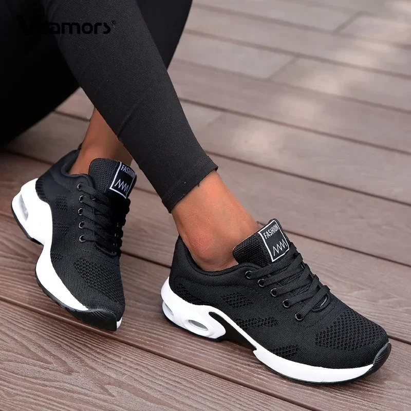 Fashion Women Lightweight Sneakers Running Shoes Outdoor Sports Shoes Breathable Mesh Comfort Running Shoes Air Cushion Lace Up