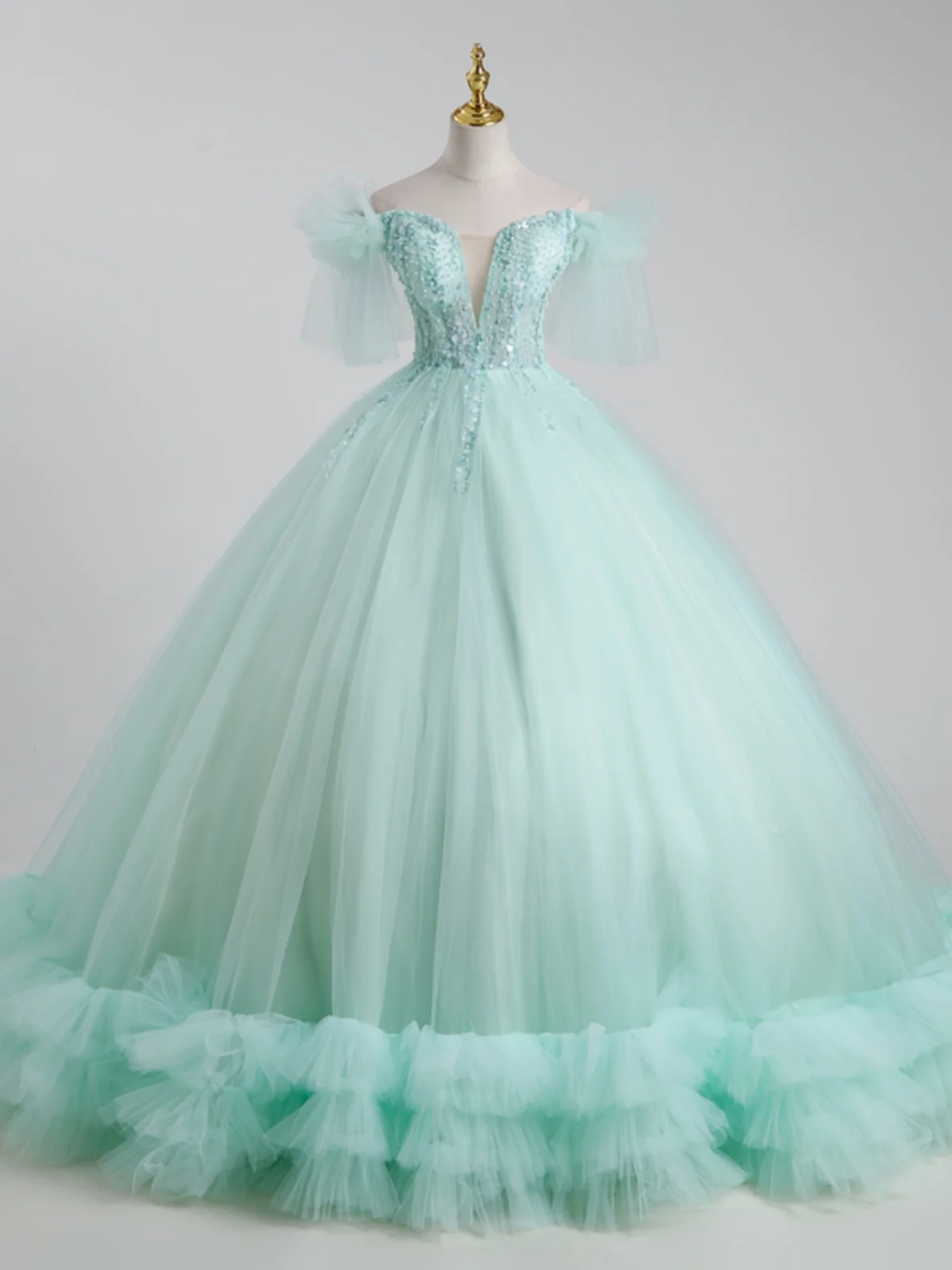 light green ruffled rococo medieval dress princess Renaissance Gown queen Victorian/Marie/ Belle Ball/ball gown