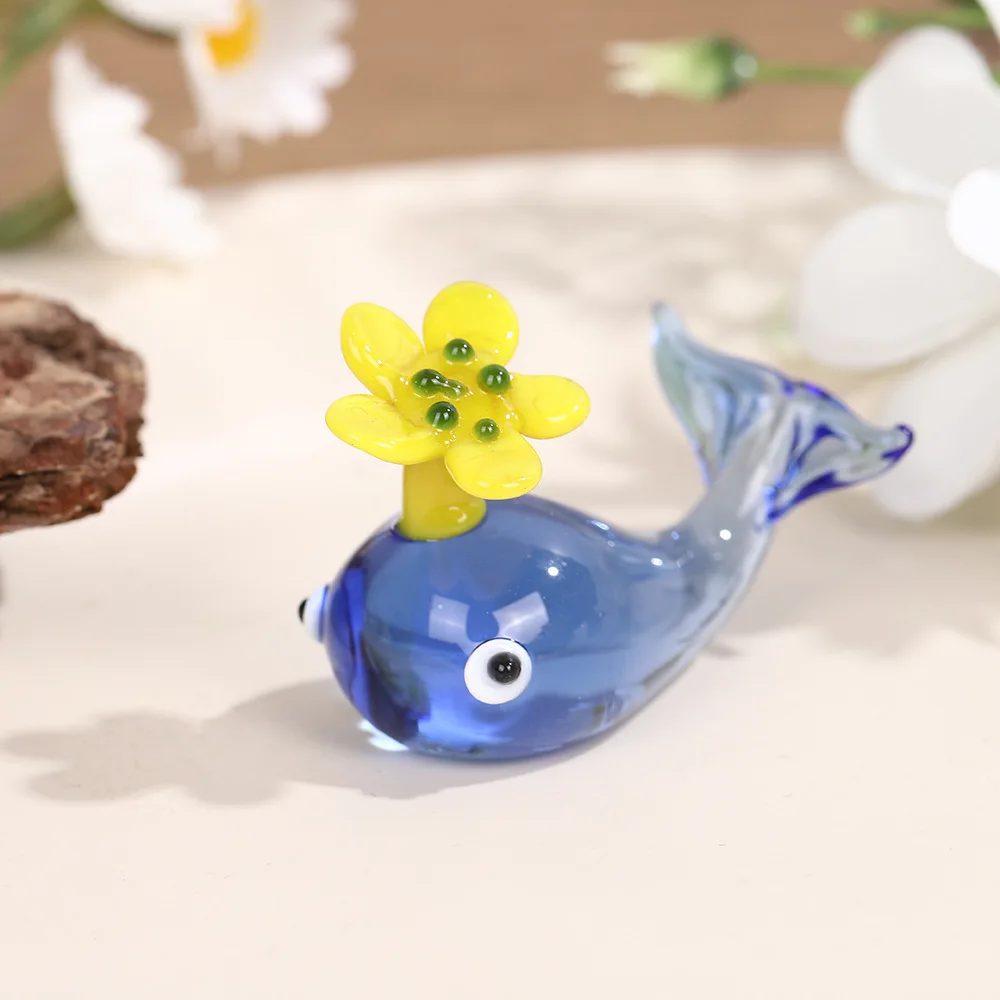 Handcrafted Glass Fish Figurine Mini Whale Fish Ornaments Vibrant Glass Fish Desktop Decoration Home Office Decor