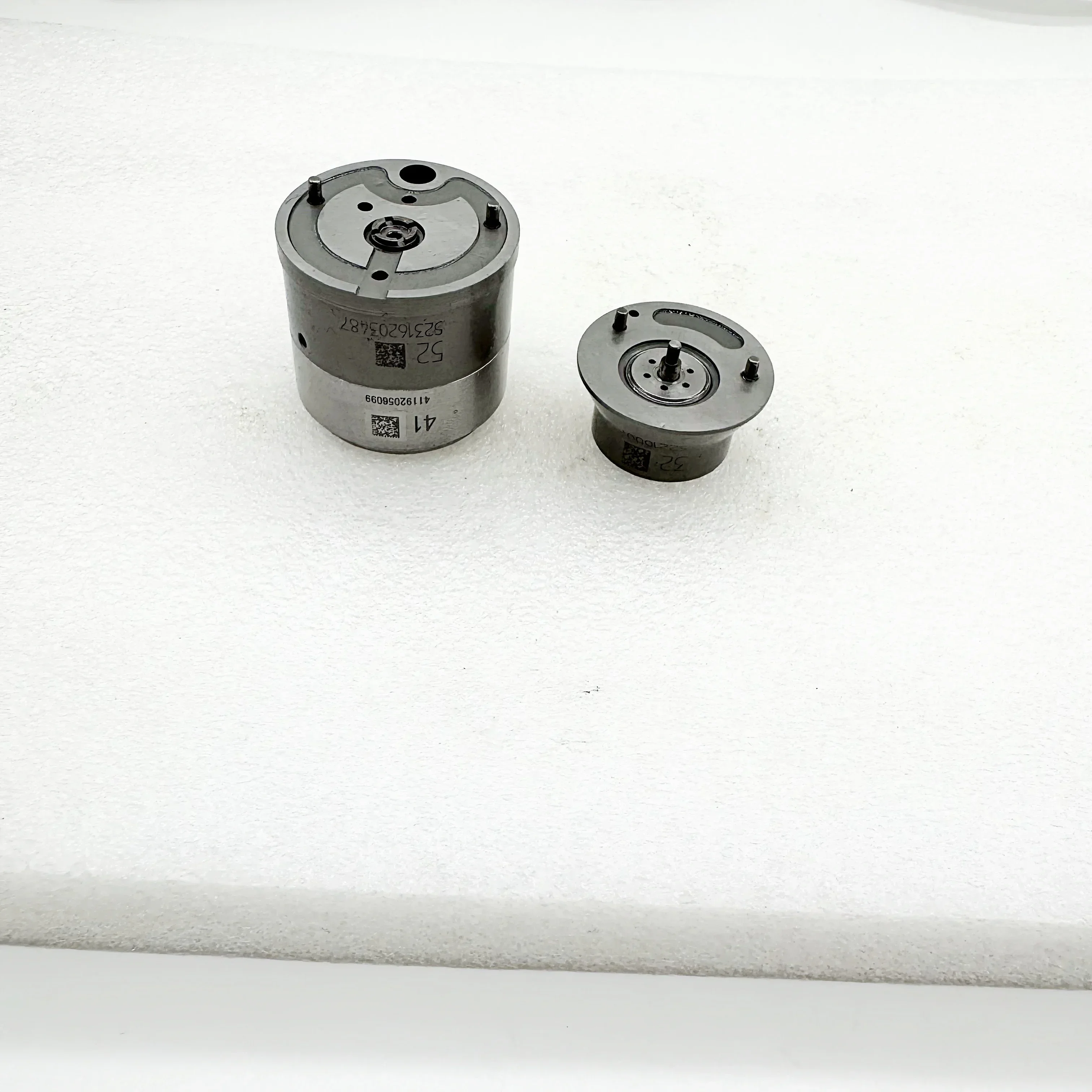 Hochwertiges Common-Rail-Injektor-Magnetventil 7135-588 HEISSE VERKÄUFE