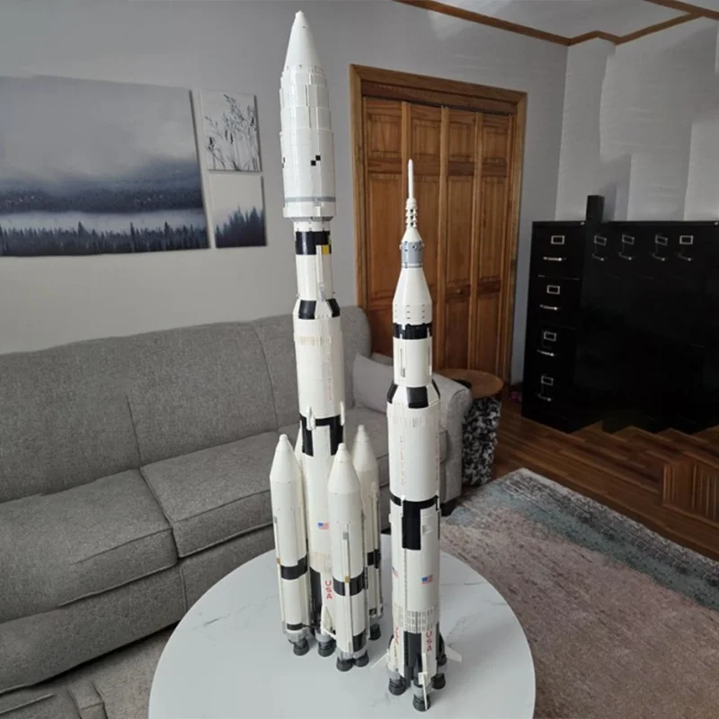 5369pcs MOC Saturn V MLV-25L Three Stage Space Model Building Blocks Idea Display DIY Collection Assemble Craft Brick Education