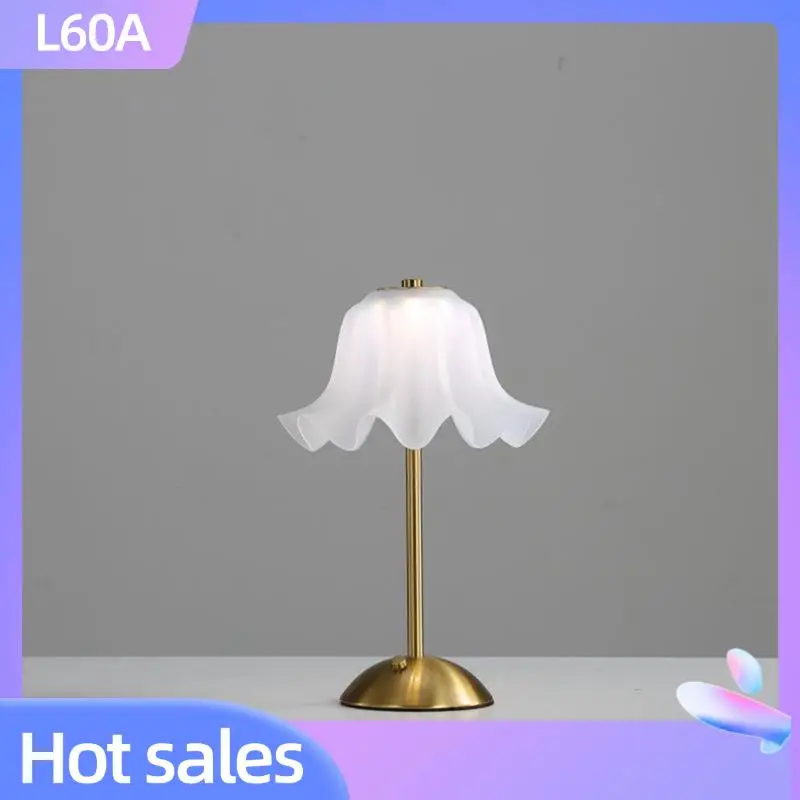 

L60A USB перезаряжаемая светодиодная беспроводная лампа для цветов, сенсорная регулируемая трехцветная портативная настольная лампа, декоративная лампа для чтения