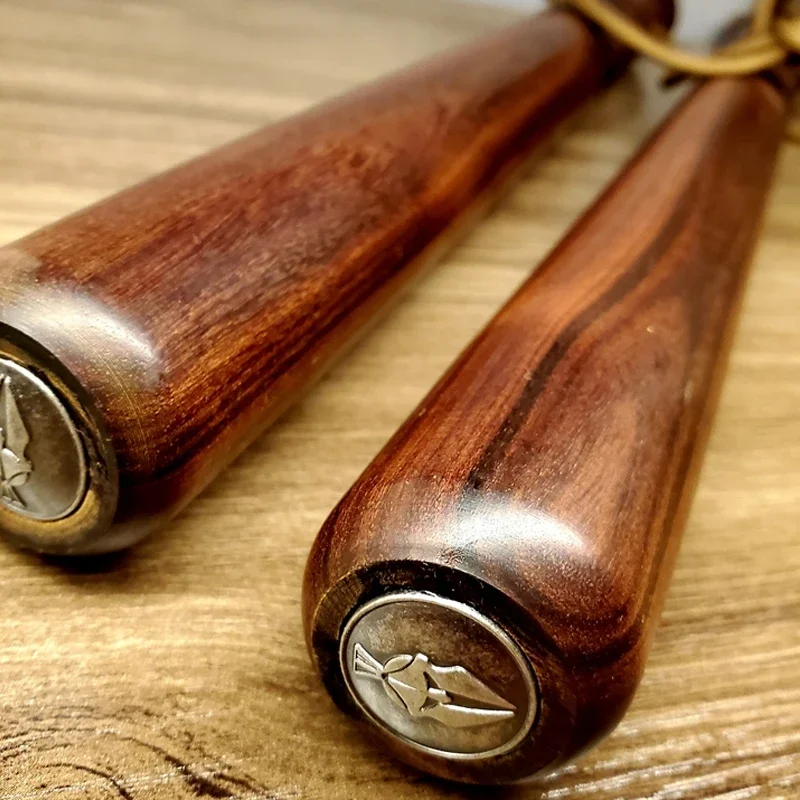 Strumenti di emergenza per auto multifunzione con bastoncino di legno corto portatile EDC da 34 cm