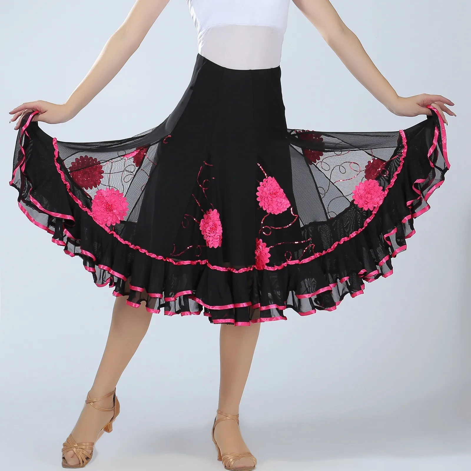 Falda moderna de Tango Latino para mujer, media falda de baile de salón, traje de actuación de malla con lentejuelas de flores, columpio grande, Vestidos con volantes