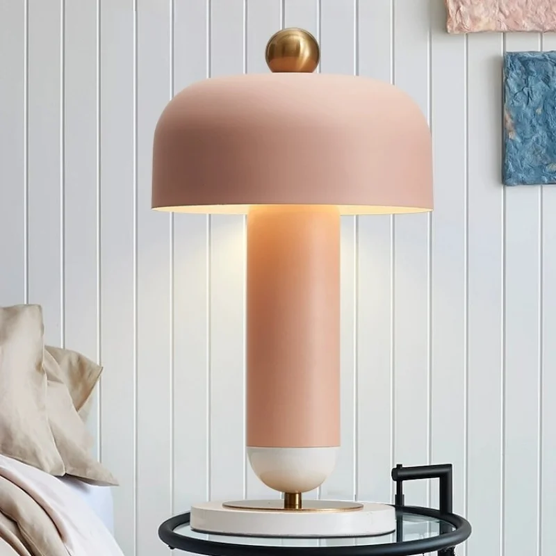 Lampe de Table Moderne et Minimaliste Rose pour Salle d'Exposition, Salon, Chambre d'Enfant, Modèle Créatif Sonaron