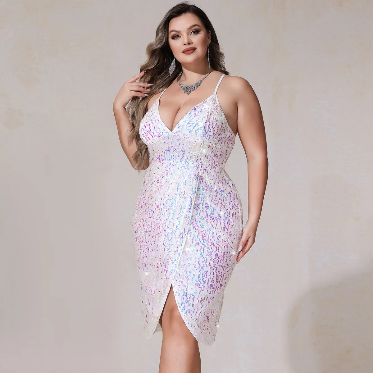 Plus Size Women Sequins Dresses Sexy Sleeveless Halter Party Dresses Female Fashion Temperament Elegant Waisted Evening Gowns