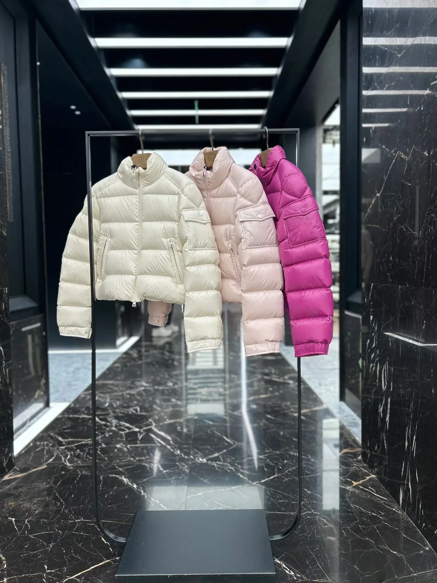 

Ultra-Short Goose down Jacket Winter Coat Stand Collar Loose Fit Ultra-Light Warmth Purple Pink Women's Fashion Poly Fiber