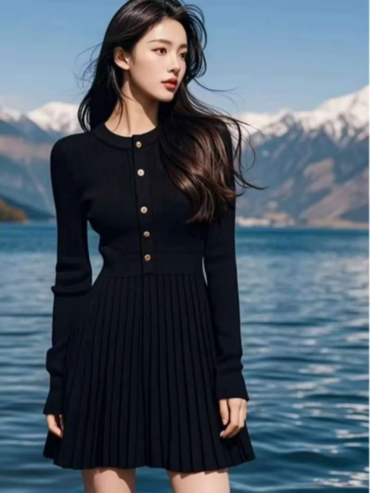 

Summer New Black Elegant Knitted Dress For Women's Temperament V-Neck Long Sleeve Slim Mini Dress Casual A-line Pleats Dresses