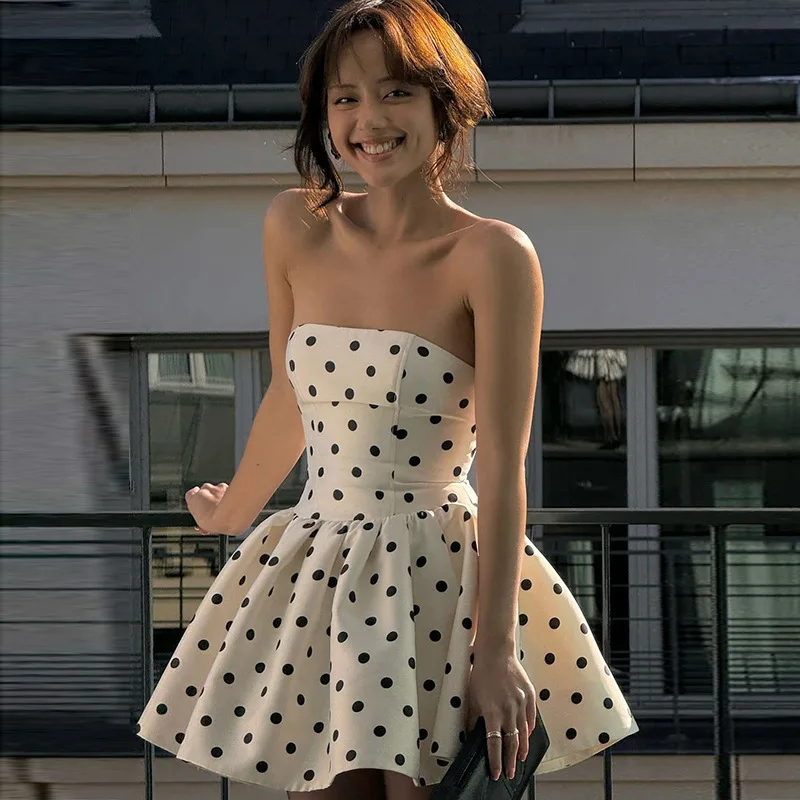 

New Women'S Fashionable And High-End Wave Point Retro Strapless Slim And Sexy Dress