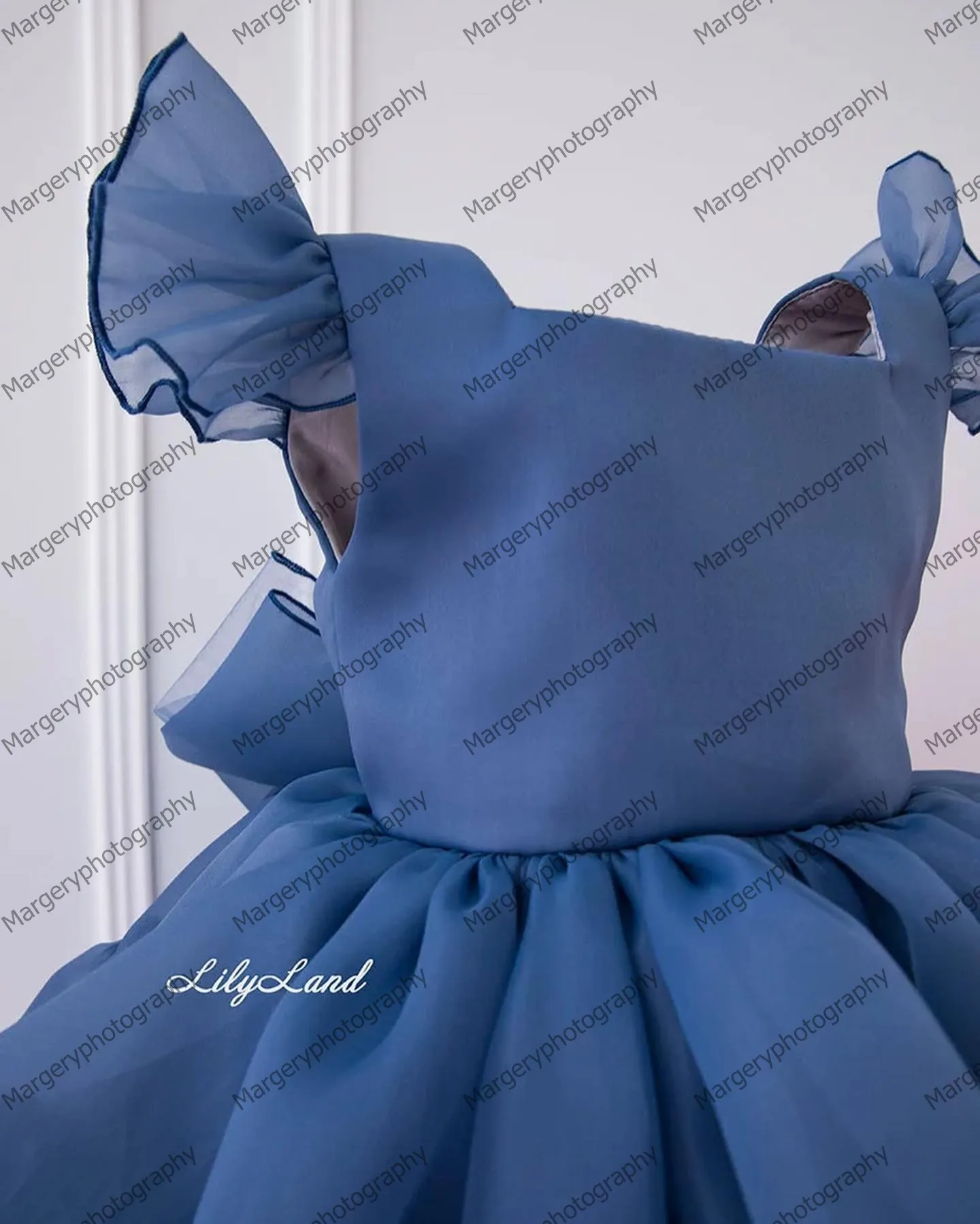 Cute Puffy Organza Tutu Baby Pageant Dresses Pretty Ruffles Tiered Mesh A line Communion Dress Kids New Year Party Gowns