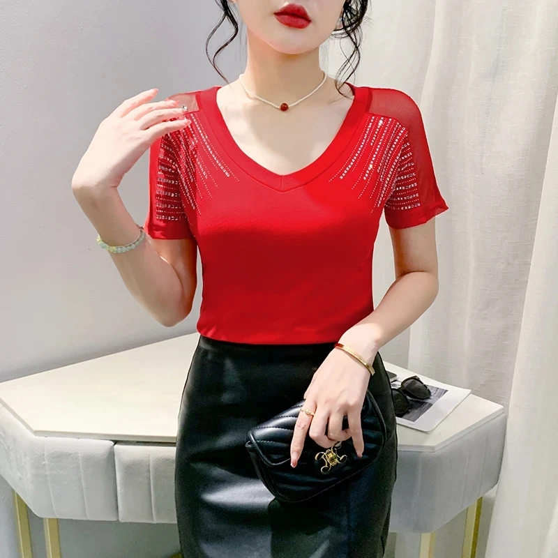 Camiseta feminina de manga curta com decote em v, oca, retalhos de malha, algodão, tops quentes de diamantes, roupas européias, moda verão