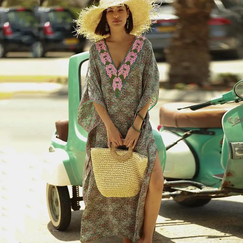 Plus Size Boho Cover Up Dress Women's Plus Colorblock Tiger Print Bat Sleeve V Neck Split Hem Slight Stretch Maxi Cover Up Dress