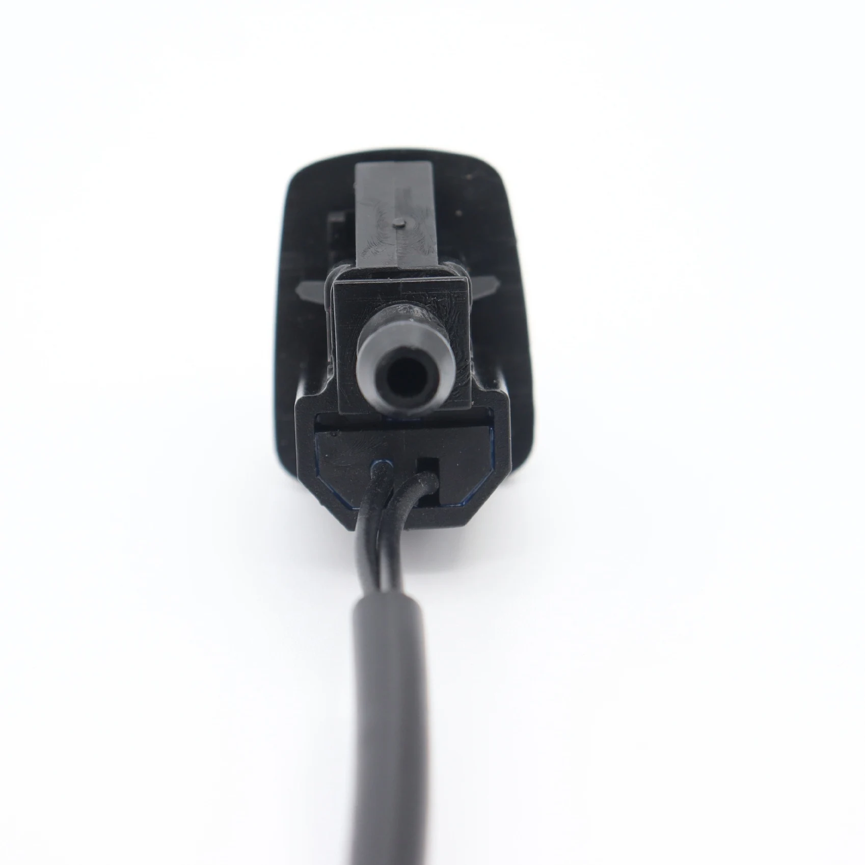 หัวฉีดใบปัดน้ำฝนสีดำด้านหน้า61667046060สำหรับ BMW E60 525I 530I M5 2004-2010