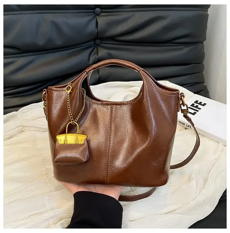 

Women's Two - Piece Solid - Color Retro Leather Handbags: Perfect for Daily Life and Travel, with Shoulder or Crossbody Options