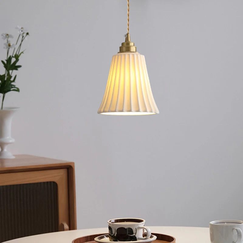 

Fumi White Ceramic Pendant Light Elegance Nordic Hanging Lamp Brass Finish Minimalist Style Ceiling Hanging Lamp for Kitchen Is