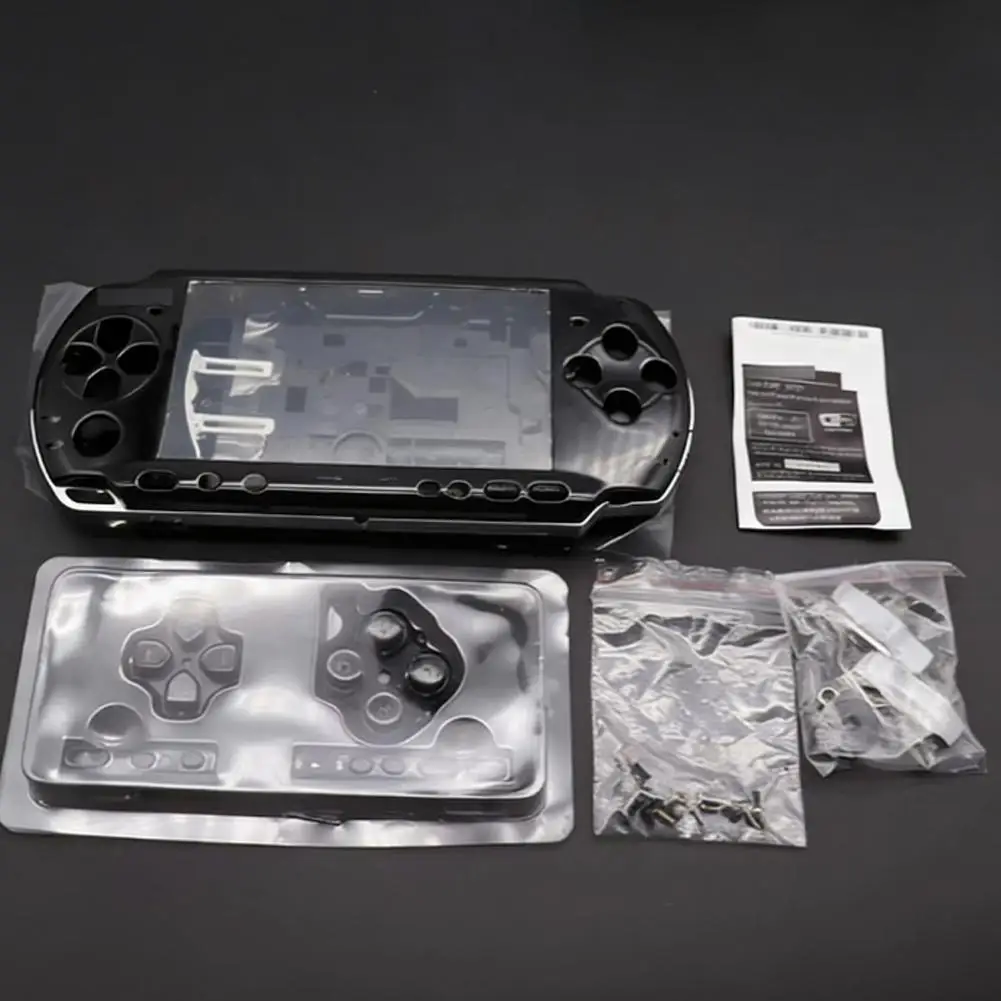 

Комплект для замены корпуса консоли PSP3000 - полный набор, включая кнопки и винты, аксессуары для самостоятельного ремонта.