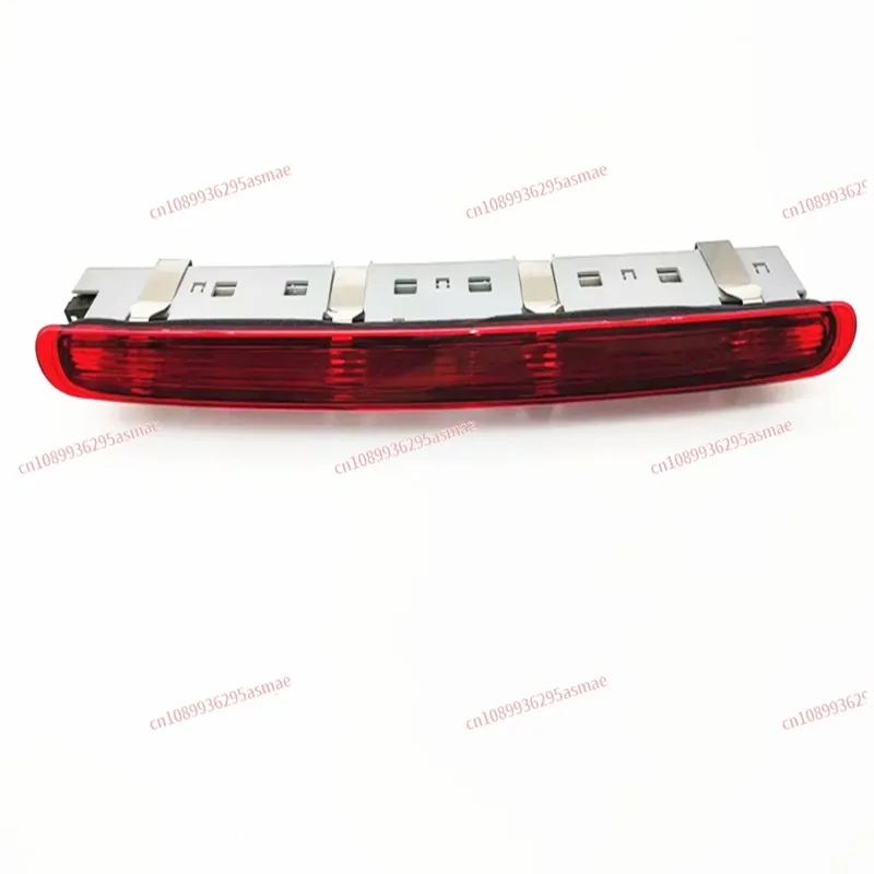 

Suitable for Mercedes-Benz rear high brake light warning light W164 GL350 W251 R350