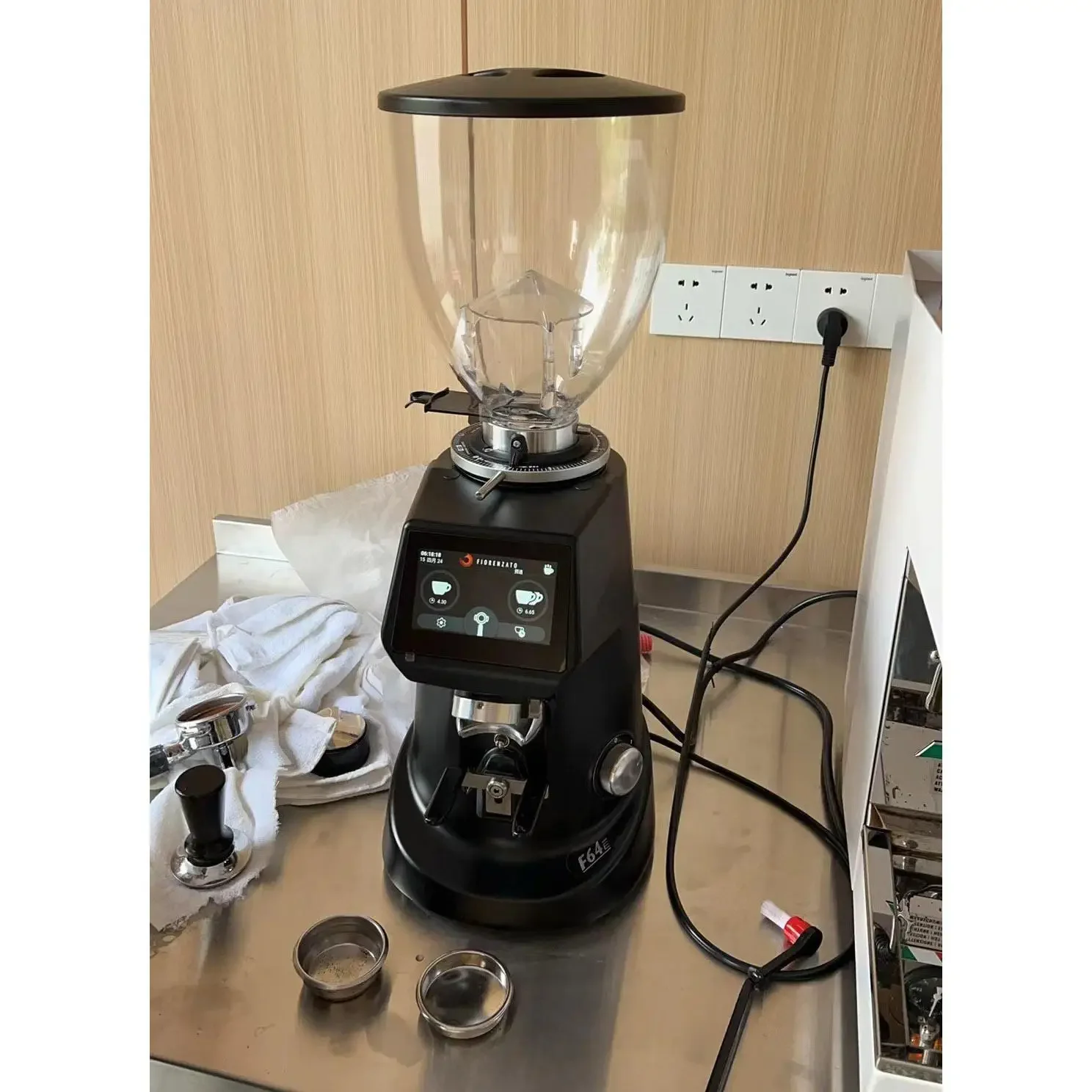 FirmHome StoreAdjustable Electric Italy Touch Scream Automatic Espresso Coffee Bean Grinder Machine By Weight