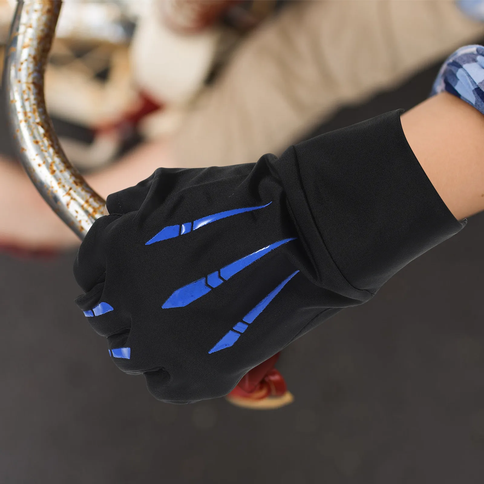 

1Pair Sun Protection Riding Gloves Portable Breathable Anti-Slip Shockproof Wear-Resistant Outdoor Fishing Bike Fitness Gloves