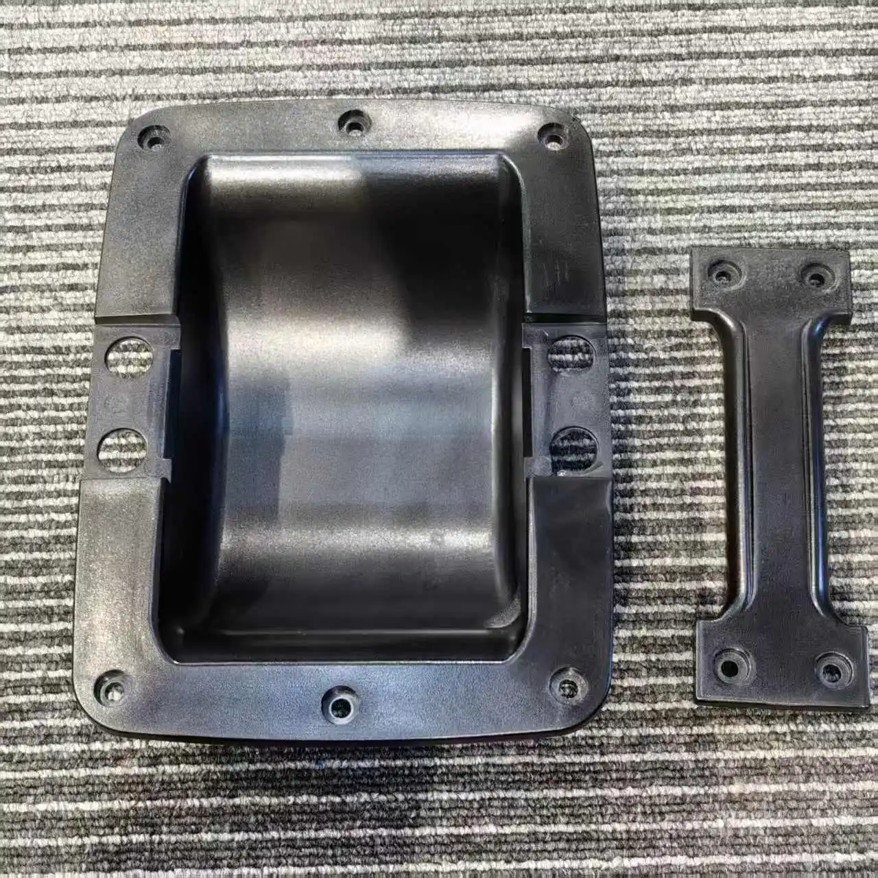 MW Audio JB-10/12" Line-Array-Lautsprechergriff 200x150x65mm, Ersatzgriff für Pro-Audio-Gehäuse, 4 Stück/Set – Detail 2