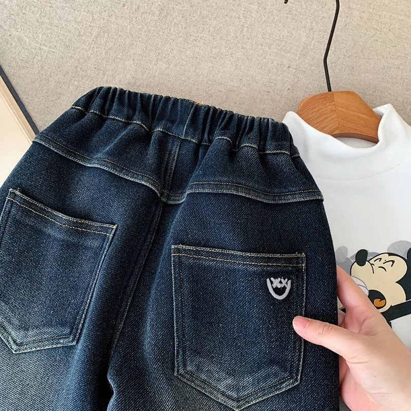 سراويل جينز سميكة مبطنة بالصوف للأولاد لخريف وشتاء 2025 ملابس مدرسية عالية الجودة للمراهقين سراويل أطفال من 2 إلى 12 سنة