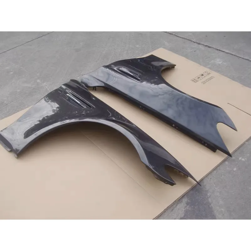 Picture 7: F10 M5 Carbon fiber fender for F10 M5