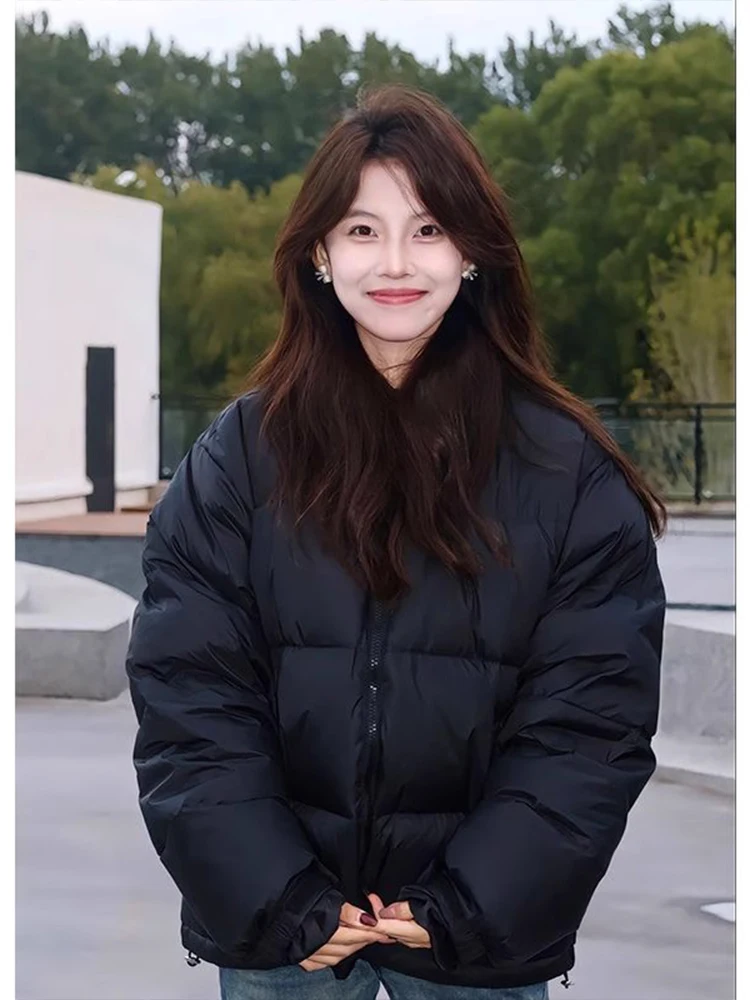 

Bla Stand Collar Thiened down Jaet for Men Jiujiang Winter Coat Youth Faion Outerwear Polyester Fiber Zipper Closure