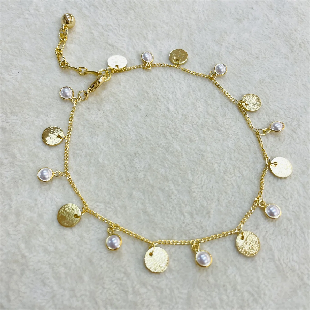 

High Quality Designer Light Luxury Copper Sequined Pearl Anklet Elegant Feminine Noble Anklet Fashion Item SPS0012