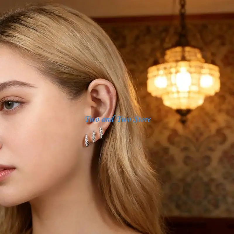 

HX6F Elegant Curved Three Prong Earrings for Various Occasions in Gold Silver Alloy