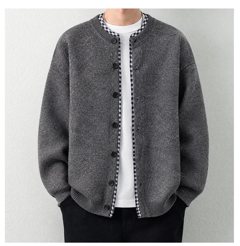 Luxuriöser Retro-Design Strick-Cardigan für Herren Neuer Hochwertiger Beliebter Karierter Patchwork-Pullover Jugendlicher Lässiger Dicker Warmer Mantel – Detail 8