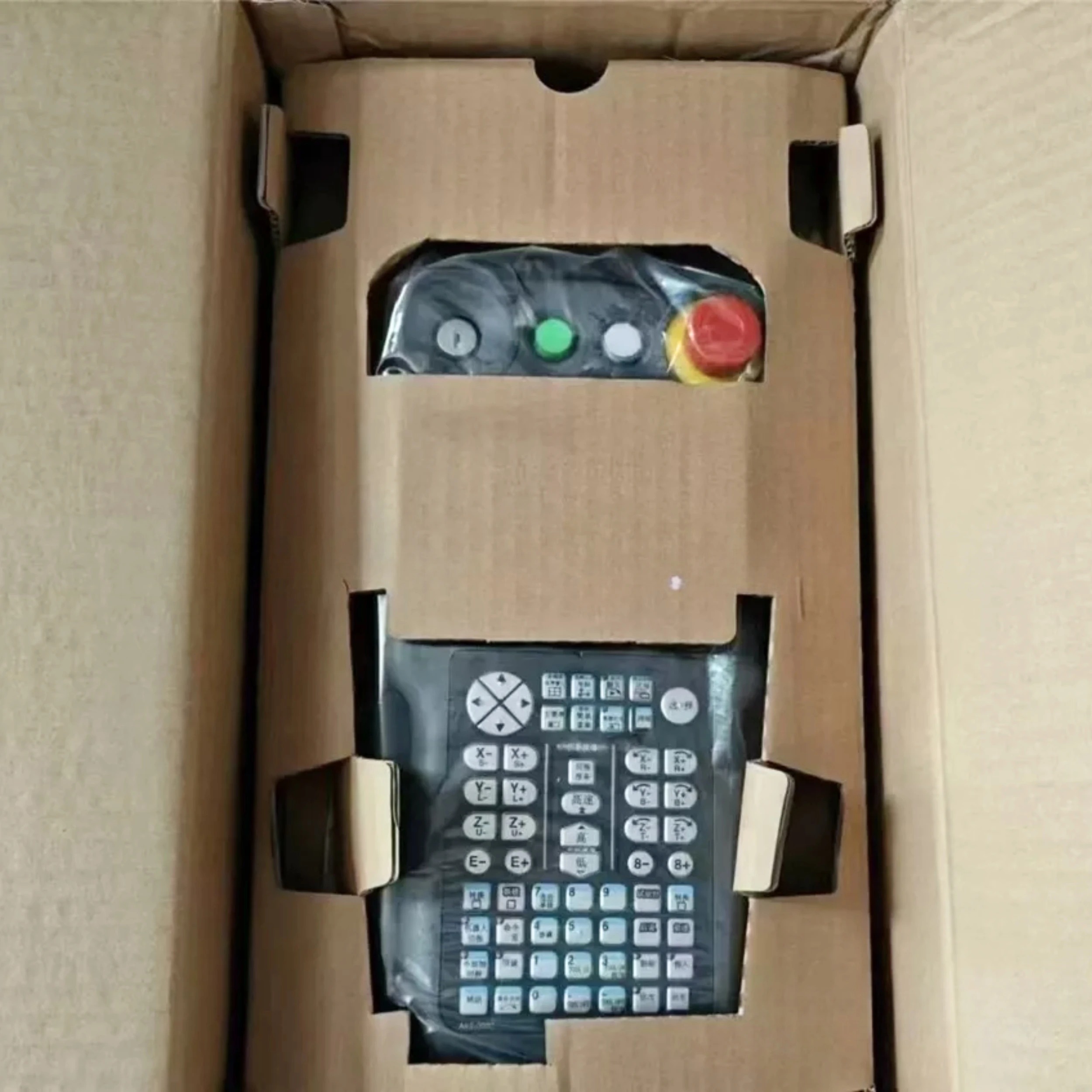 

Новый пульт управления роботом Yaskawa JZRCR-APP01-1 в наличии