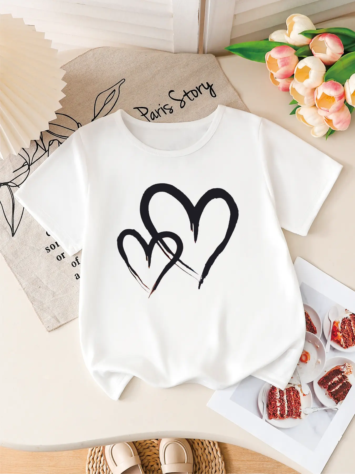 Weißes T-Shirt für Mädchen, schwarzes Kurzarm-T-Shirt mit Doppelherz-Aufdruck für den Alltag