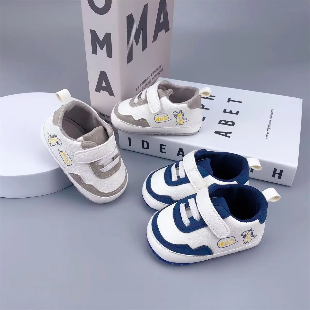 

New Color Blocked 0-18M Spring And Autumn Baby Shoes For Men And Women PU Cartoon Printed Casual Sports Soft Soled Baby Walking