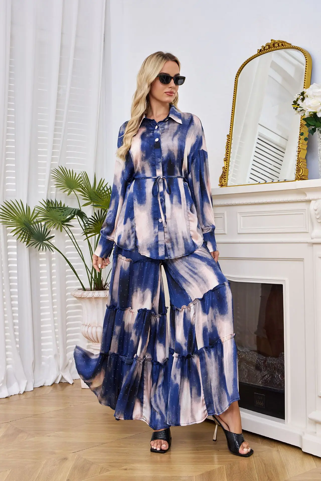 New Women 2024 European American Heavy Industry Hot Diamond Fabric Printed Lantern Sleeve Shirt with Legs length Pant Skirt Set