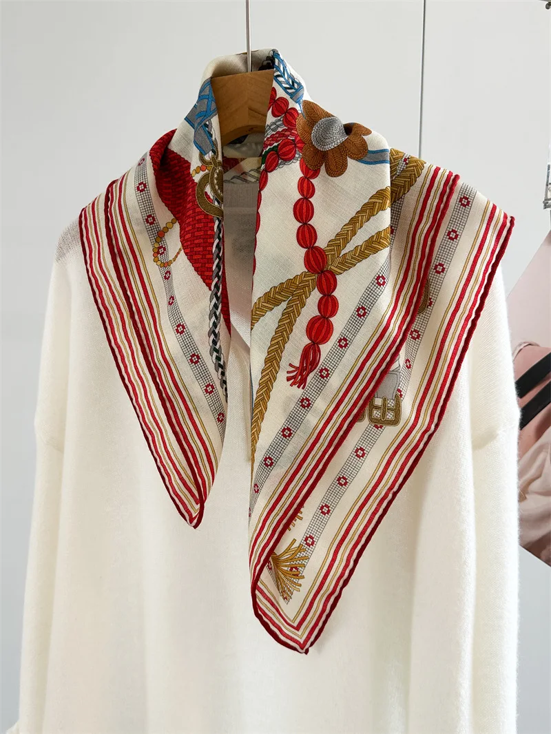 

Horse Winter Small Scarf 65CM Hand Rolled Edges Scarfs Luxury Designer Scarfs Silk Wool Shawl Christmas Gift Neck Decoration