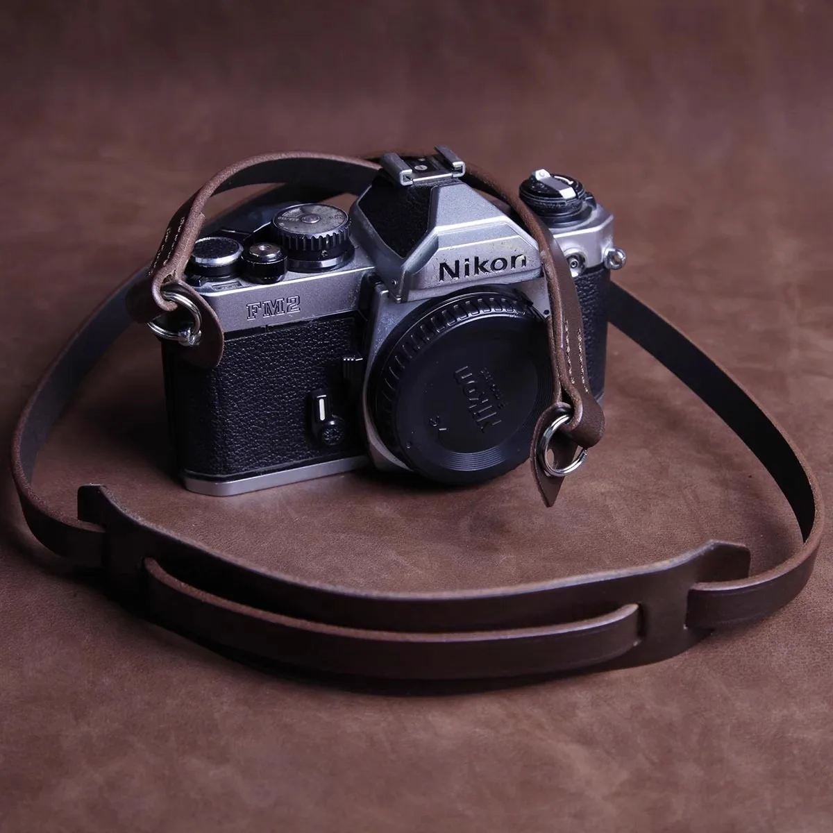 Cowhide Retro DSLR Digital Camera Strap Micro-single Photography Shoulder Strap Round Hole Type Canon Camera Accessories