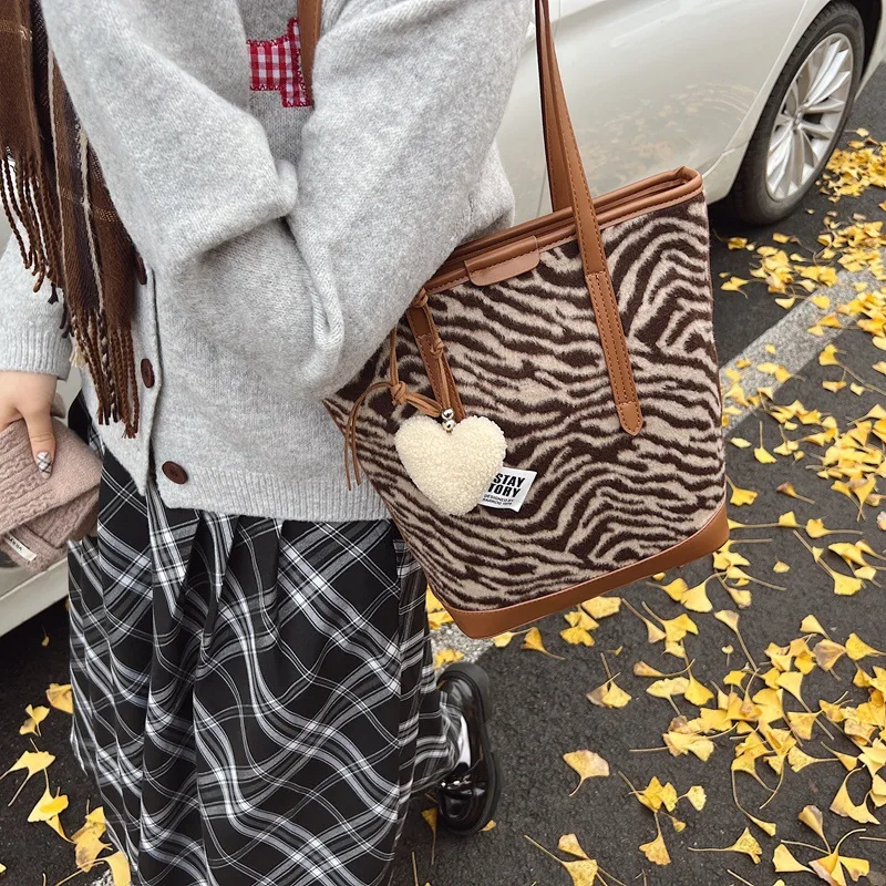 Korean Style Luxury Tote Bag for Women 2025 New Check Pattern Shoulder Bag Large Capacity Designer Crossbody Bag for Women