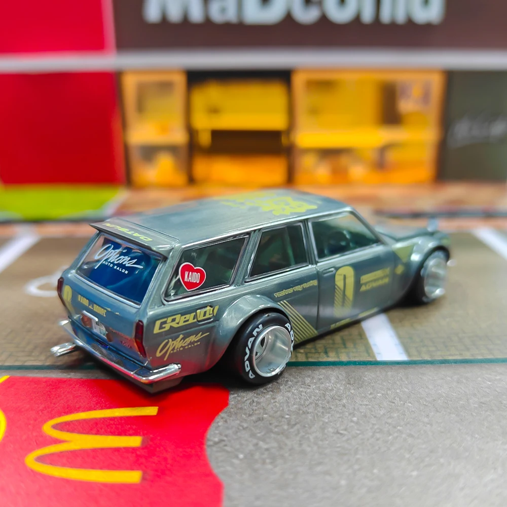 Kaido House x Mini GT 1:64 Datsun 510 Wagon Greddy Green Jun IMai KHMG010 CHASE (بدون صندوق) #5