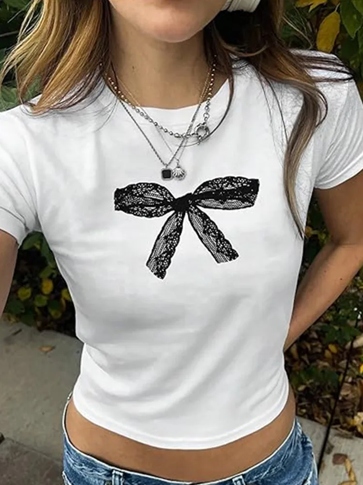 

Bow Tie Print Gothic Emo Girl Crop Tops Streetwear Aesthetic Grunge Baby Tee Vintage Women Casual Short Sleeve T-Shirts Y2k Tops