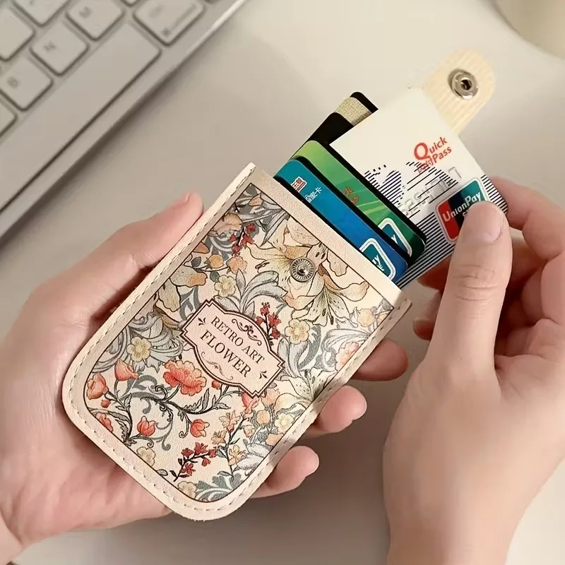 

Тонкий выдвижной держатель для карт из алюминия с защитой от RFID, вместительный кошелек для ID-карт и кредитных карт, карман для визиток.