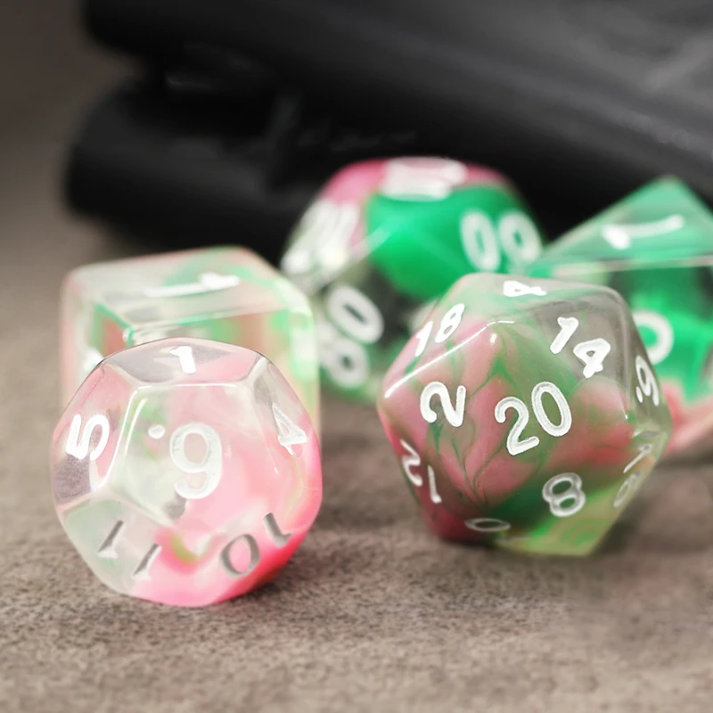 

7Pcs/Set Red and Green Transparent Dice D&D COC Dice D4 D6 D8 D10 D% D12 D20 Table Games DND RPG Dice Set