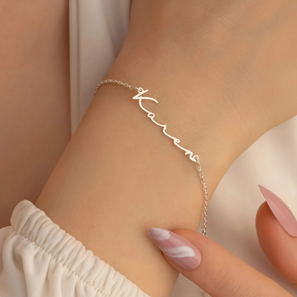 Custom Cursive Script Name Bracelets For Women Children Jewelry Personalized Stainless Steel Dainty Nameplate Charm Bracelets