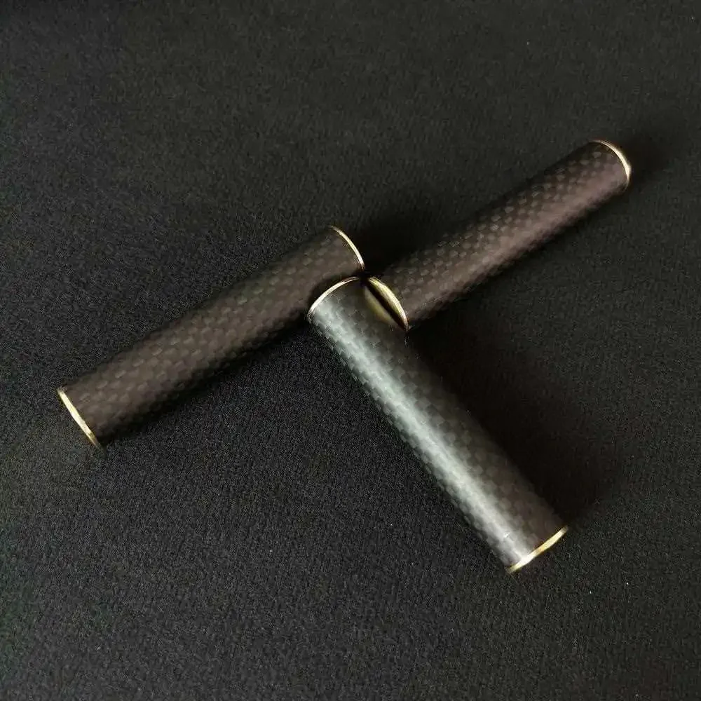 Magnetic metal carbon fiber three section rotating creative gift, pressure resistant toy, portable and cool device for adults an
