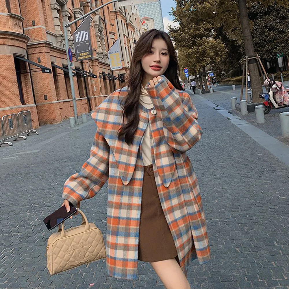 Retro Plaid Shawl Woolen Coat Female 2024 Autumn And Winter New French Loose Meat-covered Casual Woolen Coat Female Tide.