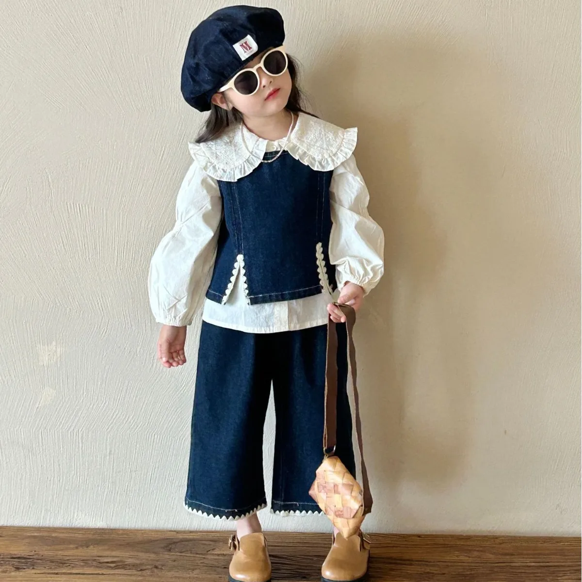 Childrens Clothing 2024 Autumn New Style Girls Fashion Lapel Shirt Denim Vest Pants Three Piece Set Baby Fashion Set